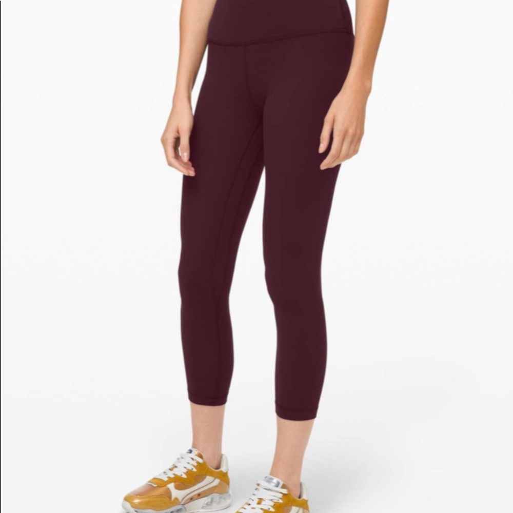 lululemon athletica Women's Deep Burgundy Cropped Leggings